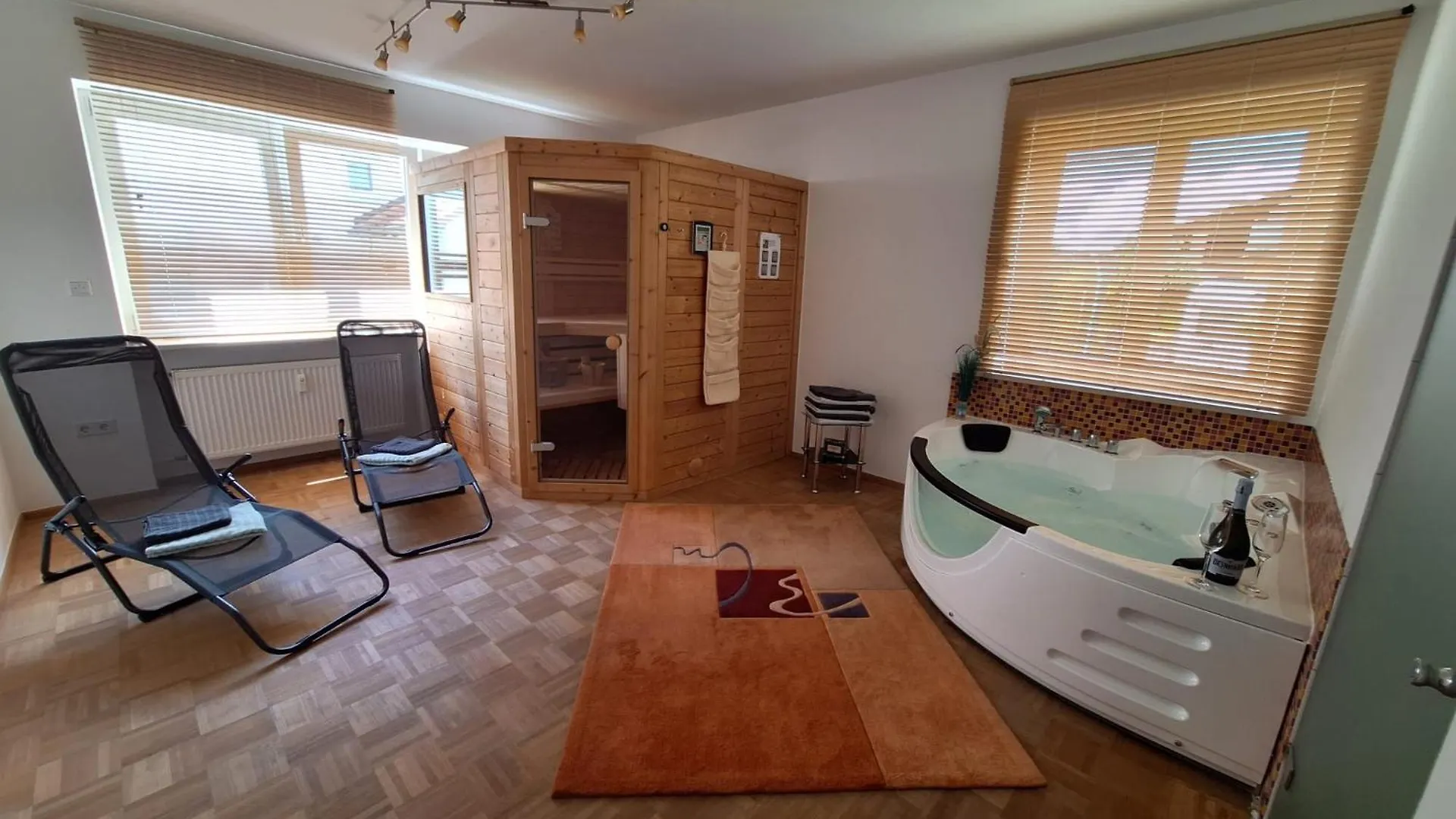 Apartment Fewo Ruhepo Grossmehring Germany